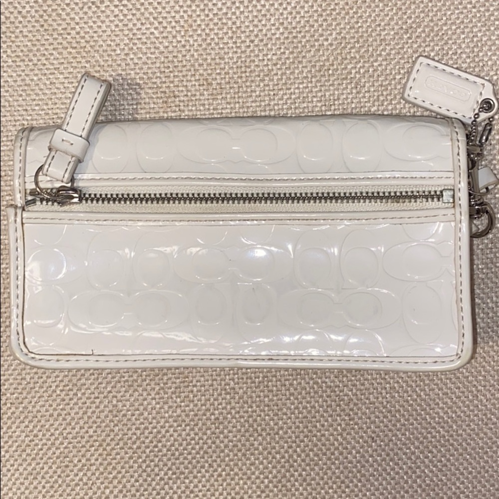 Coach wristlet - Picture 2 of 4